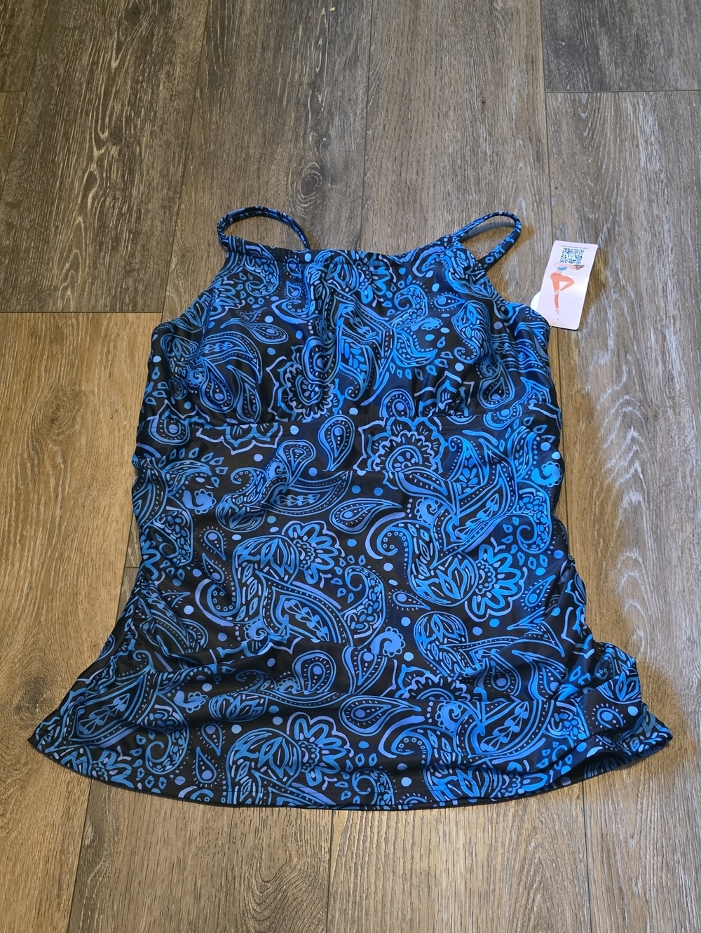 Attraco Sports Women's Medium  Swim Suit Top New w/ Tags!